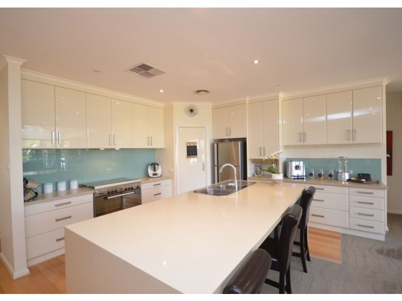 8 Winbi Lane, Moama NSW 2731