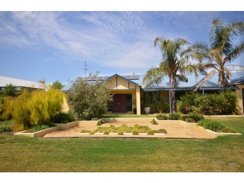 8 Winbi Lane, Moama NSW 2731