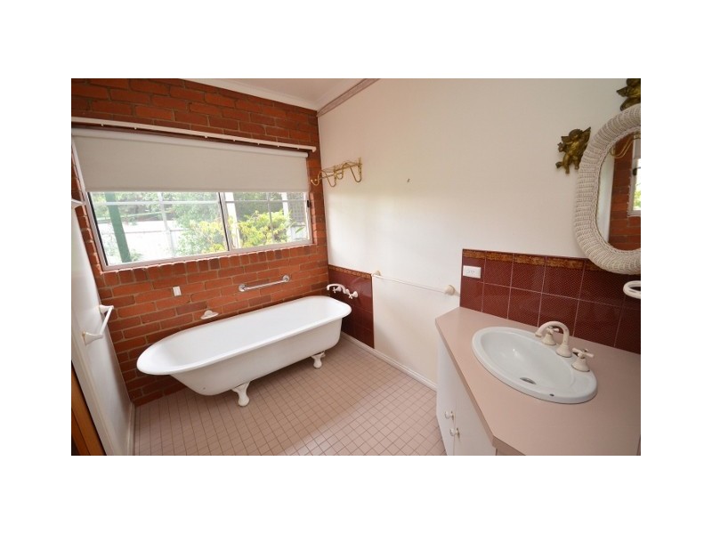 18 Lawson Drive, Moama NSW 2731