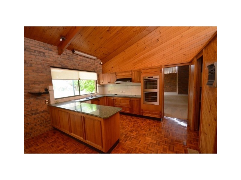 48 Rutley Crescent, Echuca VIC 3564