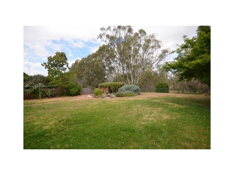 48 Rutley Crescent, Echuca VIC 3564