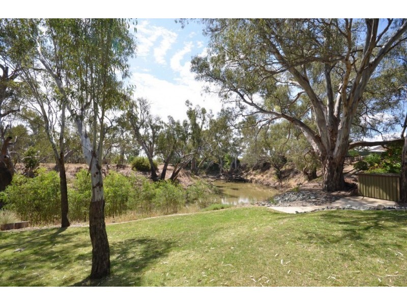 48 Rutley Crescent, Echuca VIC 3564