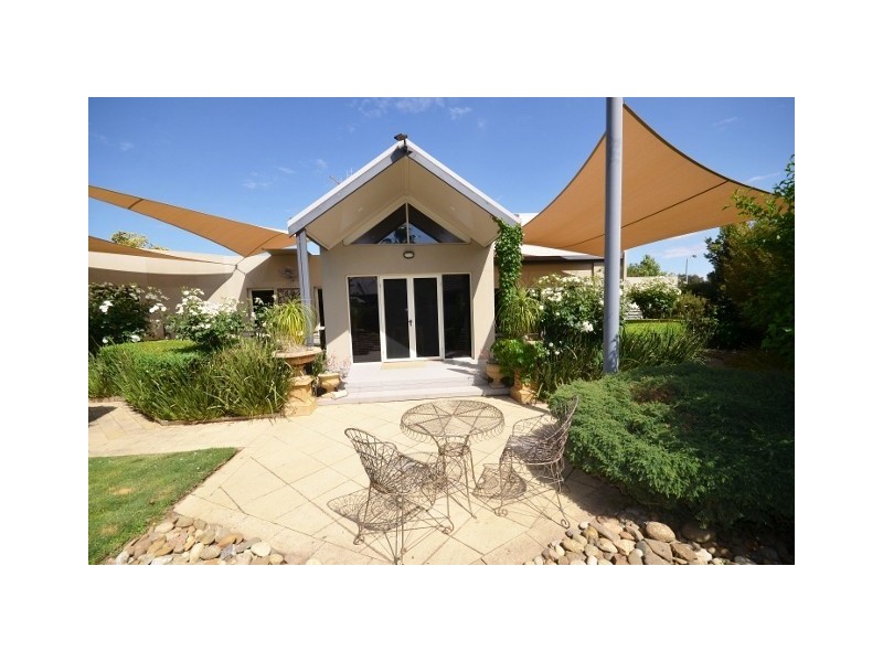 4 Tyro Court, Moama NSW 2731