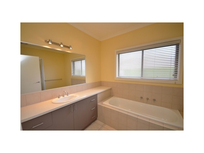 13 Cabernet Drive, Moama NSW 2731