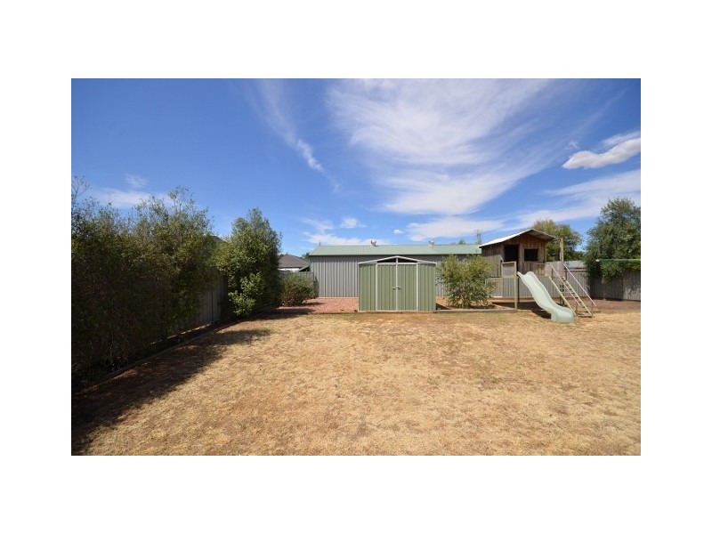 8 Amy Place, Echuca VIC 3564