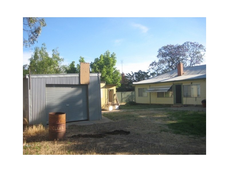 34 Livingstone Street, Mathoura NSW 2710