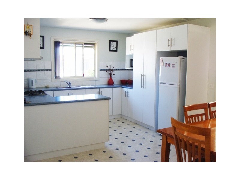 4 Perry Place, Moama NSW 2731