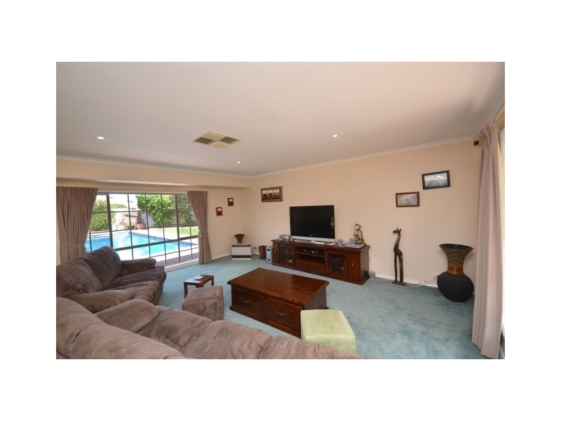 11 KULGOA AVENUE, Moama NSW 2731
