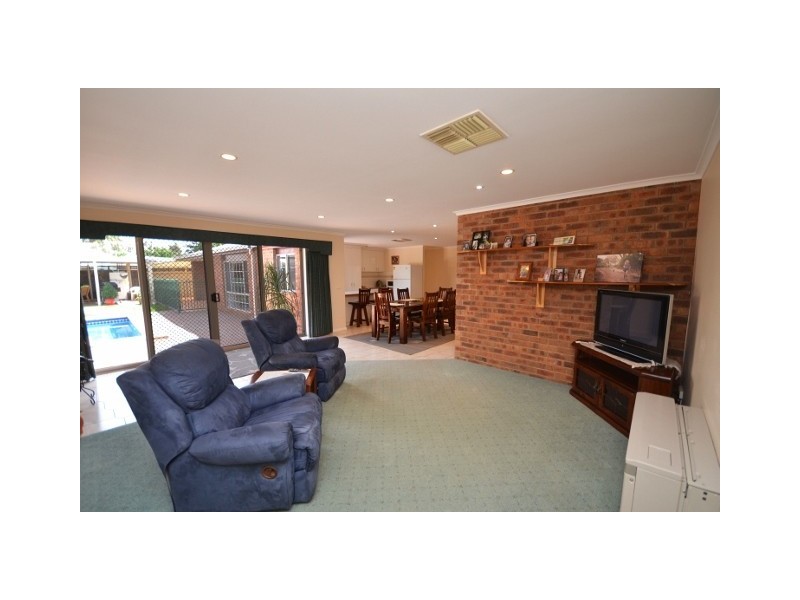 11 KULGOA AVENUE, Moama NSW 2731