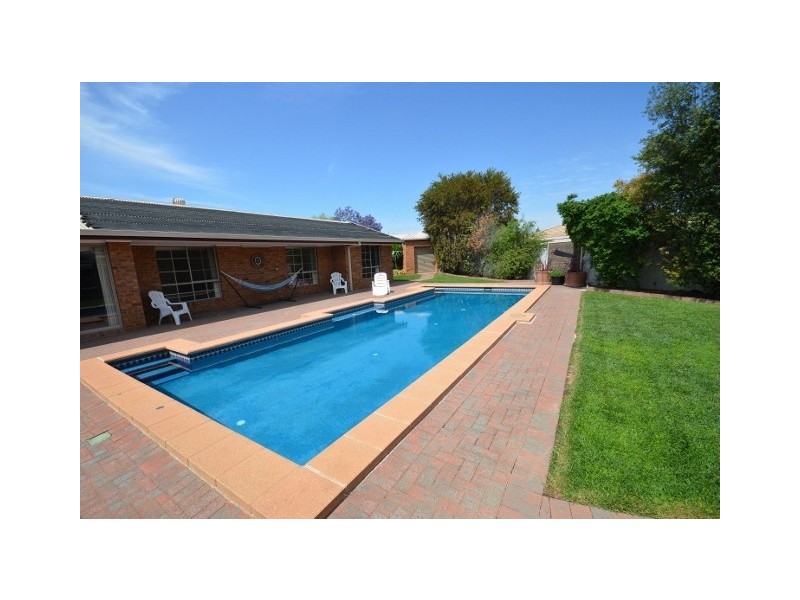 11 KULGOA AVENUE, Moama NSW 2731