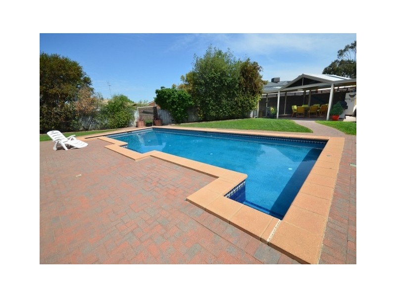11 KULGOA AVENUE, Moama NSW 2731