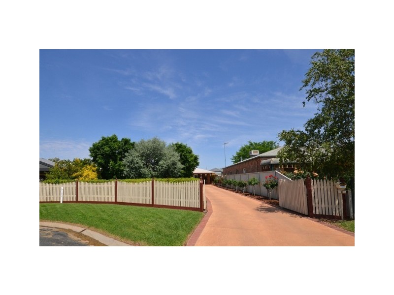 11 KULGOA AVENUE, Moama NSW 2731