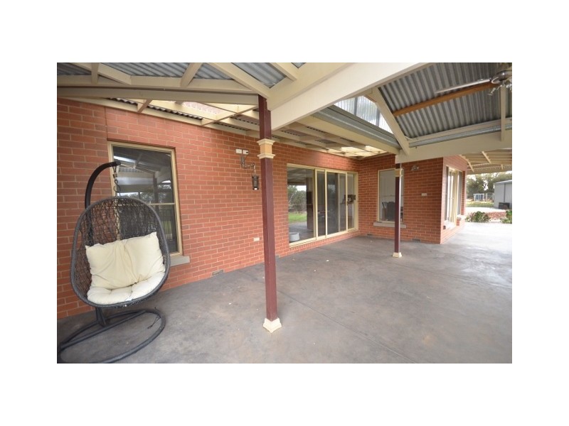 18 HOLLARA DRIVE, Moama NSW 2731