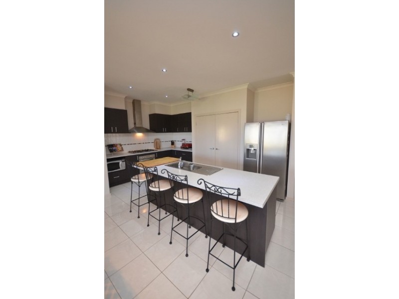13 Yeovil Court, Echuca VIC 3564