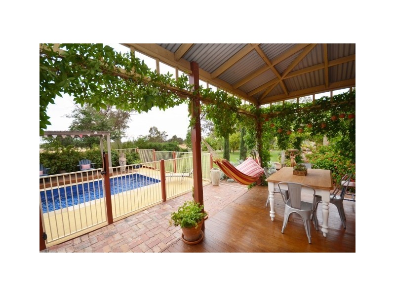 2370 Moira Street, Moama NSW 2731