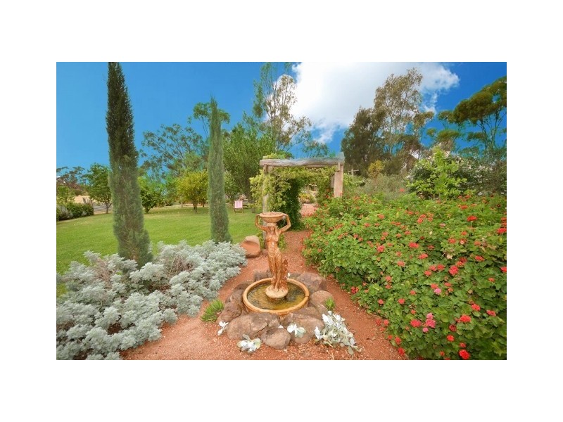 2370 Moira Street, Moama NSW 2731