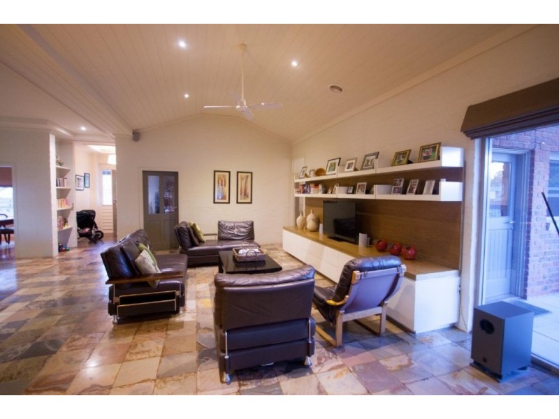 312 Perricoota Road, Moama NSW 2731