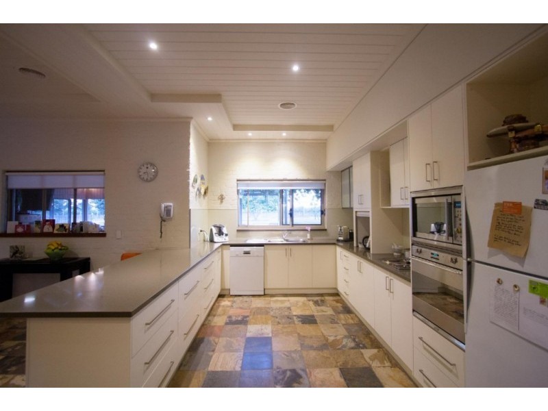 312 Perricoota Road, Moama NSW 2731