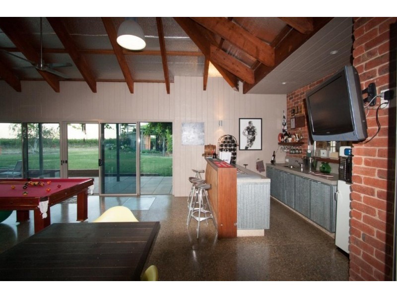 312 Perricoota Road, Moama NSW 2731