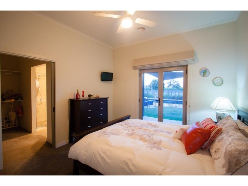 312 Perricoota Road, Moama NSW 2731