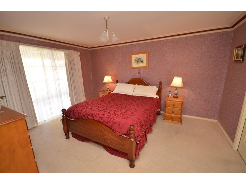 13 Alfred Avenue, Echuca VIC 3564