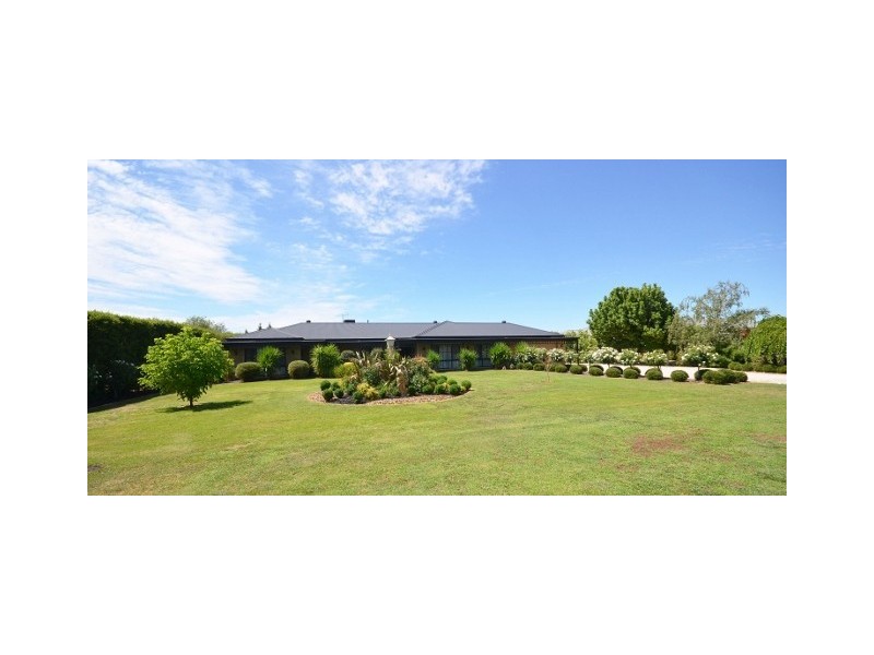 2 Winbi Lane, Moama NSW 2731
