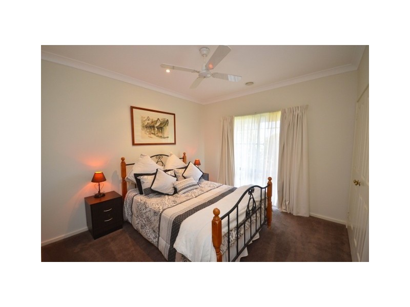 2 Winbi Lane, Moama NSW 2731