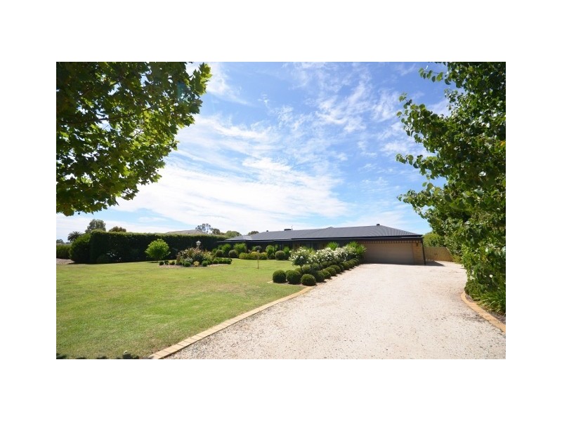 2 Winbi Lane, Moama NSW 2731