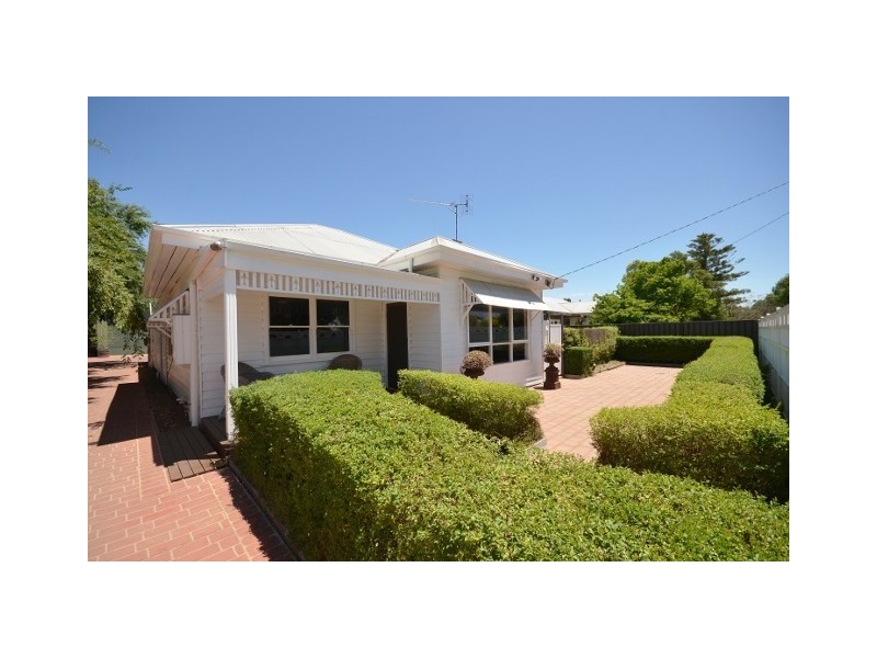 33 Mitchell Street, Echuca VIC 3564