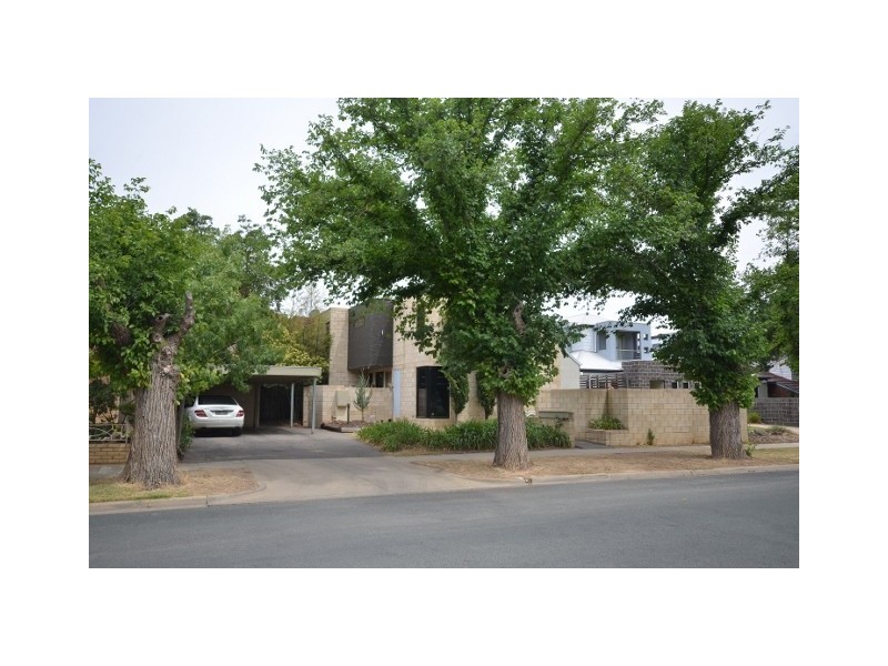 2/11 Crofton Street, Echuca VIC 3564