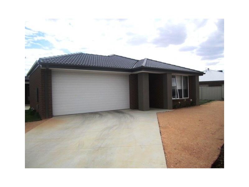 12 Antrim Court, Moama NSW 2731