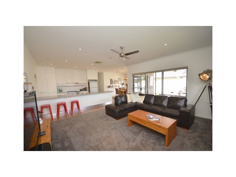 1/7 Kinross Court, Moama NSW 2731