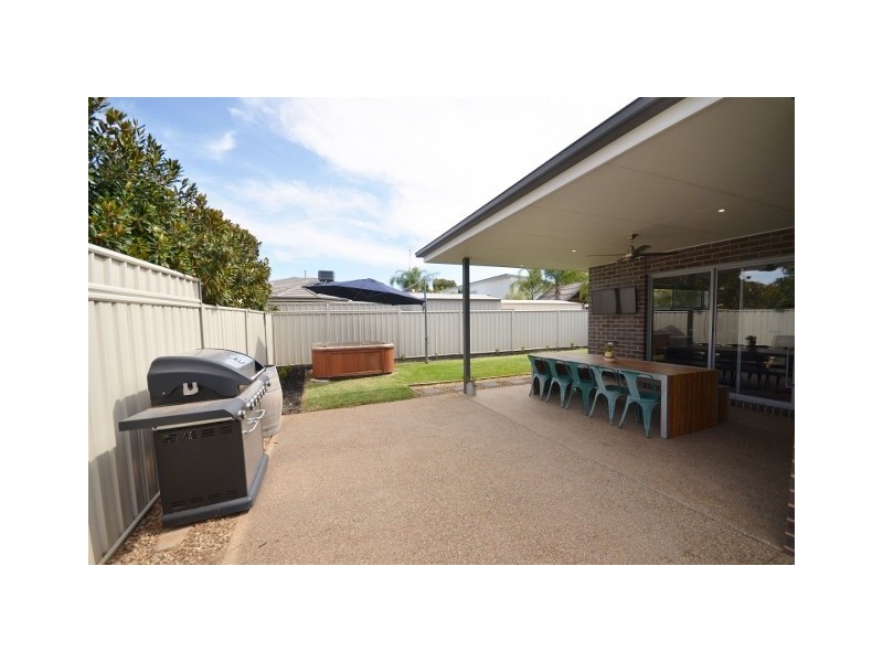 1/7 Kinross Court, Moama NSW 2731