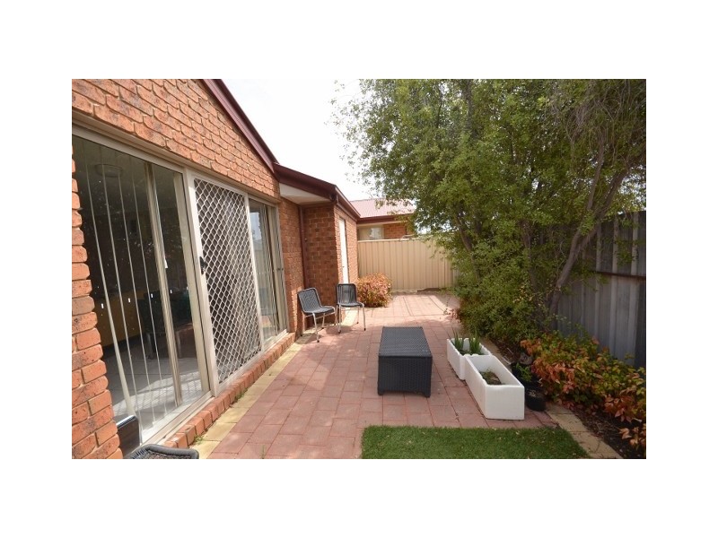 3/8 Council Street, Moama NSW 2731