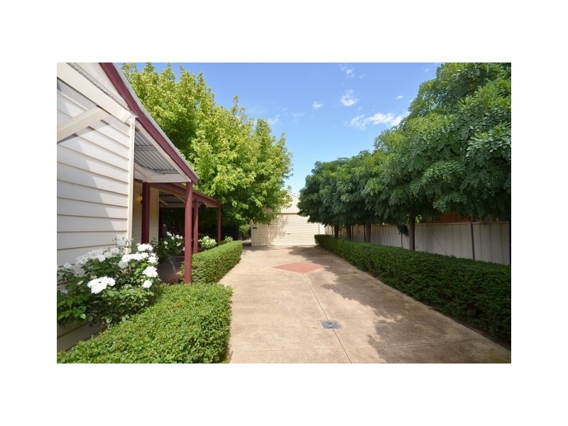 99 Sutton Street, Echuca VIC 3564