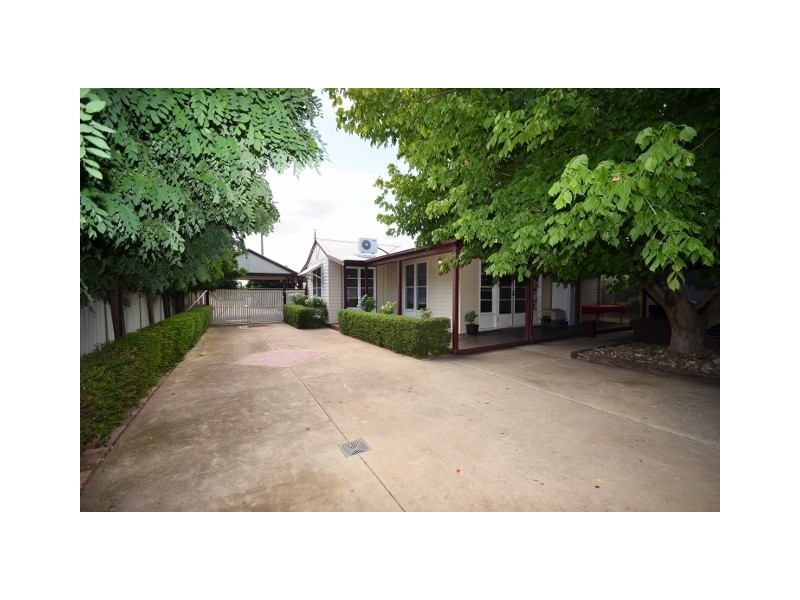 99 Sutton Street, Echuca VIC 3564