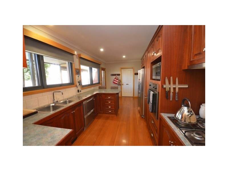 25 Waratah Grove, Echuca VIC 3564