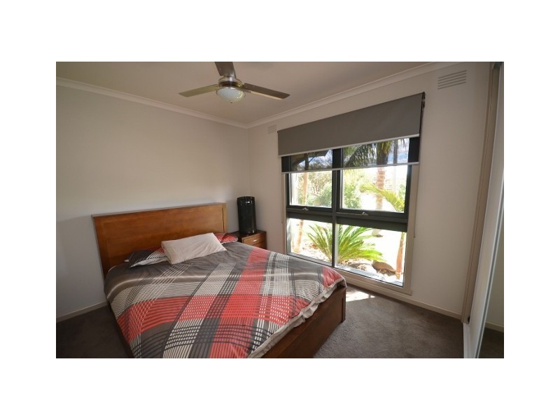 25 Waratah Grove, Echuca VIC 3564
