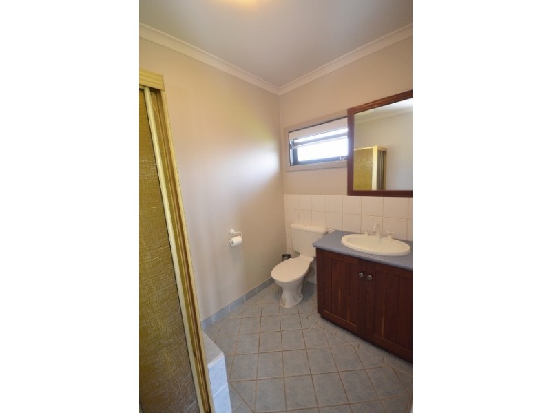 25 Waratah Grove, Echuca VIC 3564