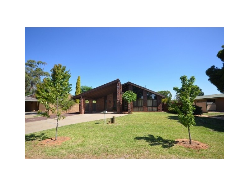 23 Hillview Avenue, Moama NSW 2731