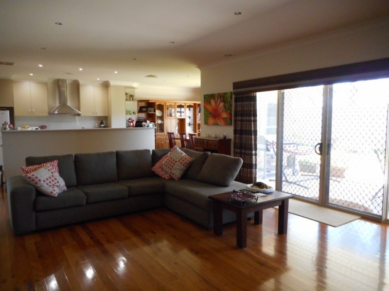 4 Marv Court, Echuca VIC 3564