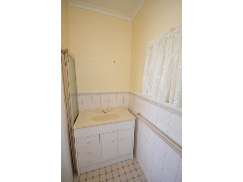 42 Crossen Street, Echuca VIC 3564