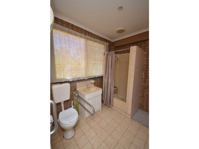 42 Crossen Street, Echuca VIC 3564