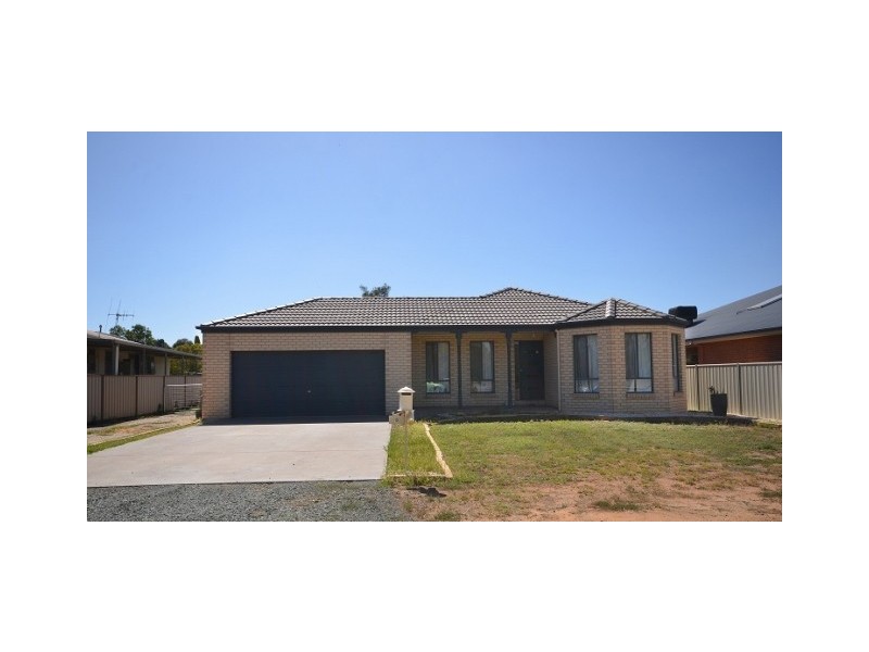 15 High Street, Rochester VIC 3561