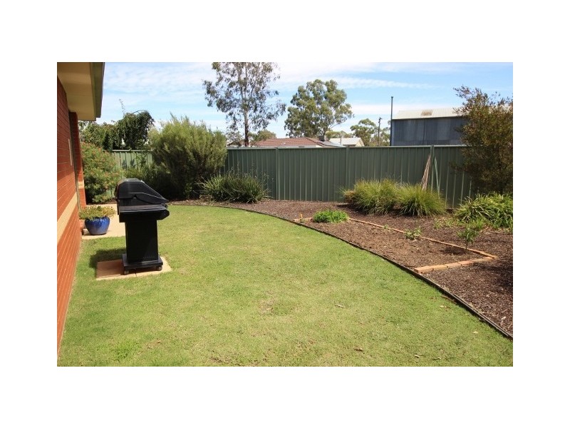 8/6 Warden Street, Moama NSW 2731