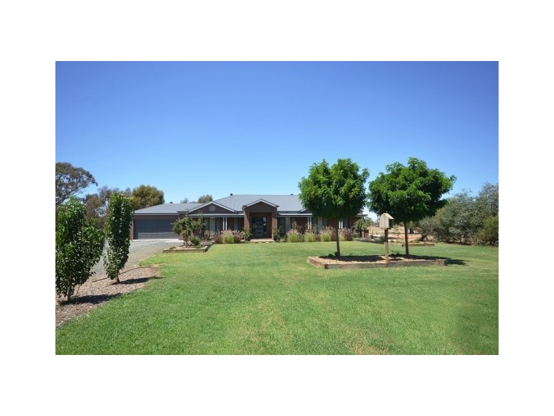 63 Wharparilla Road, Echuca VIC 3564
