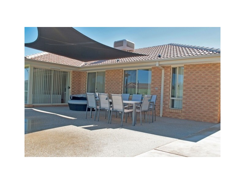 22 Woodlands Circuit, Echuca VIC 3564