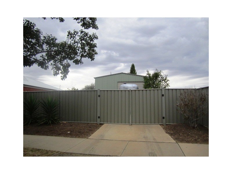 33 Jamieson Drive, Echuca VIC 3564