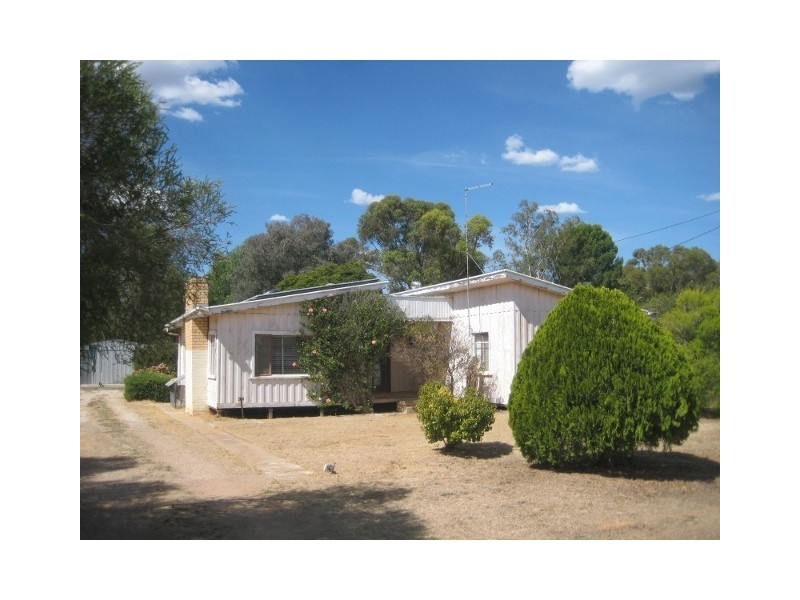 34 Moama Street, Mathoura NSW 2710