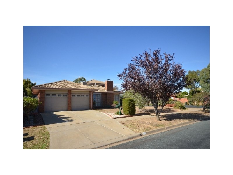 1 Hillview Avenue, Moama NSW 2731